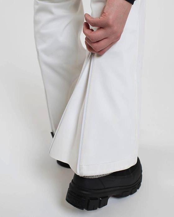 Women Core Embrace Pants