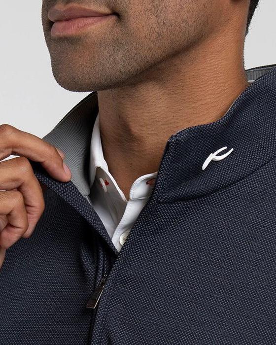 Men Essentials Half-Zip Vest